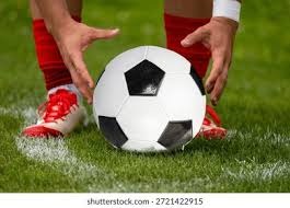 欧冠淘汰赛进30球有多难？仅4人做到，莱万上榜