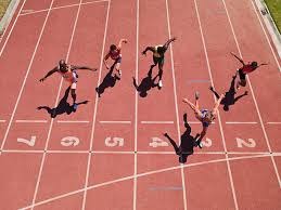 克罗斯观战湖人与东契奇合影：更喜欢看你穿蓝色球衣